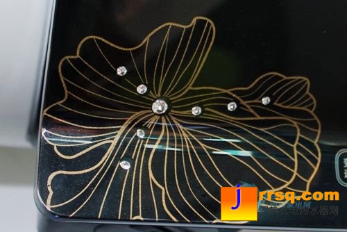 美的熱水器F50-30D3售2299元 視覺(jué)享受