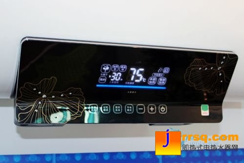 美的熱水器F50-30D3售2299元 視覺(jué)享受