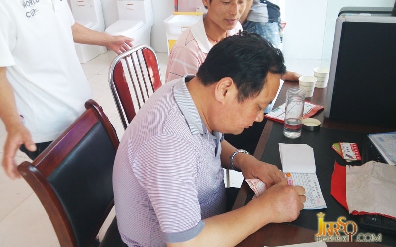 哈博電熱水器宿州專賣店大型促銷活動完美落幕-中國即熱網(wǎng)-哈博即熱式電熱水器