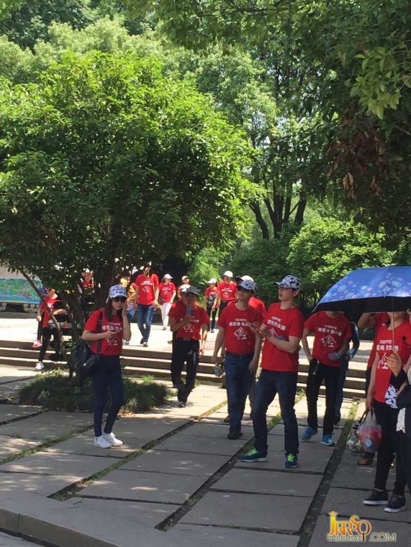 德恩特?zé)崴鹘M織員工踏上快樂(lè)之旅 重溫歷史記憶