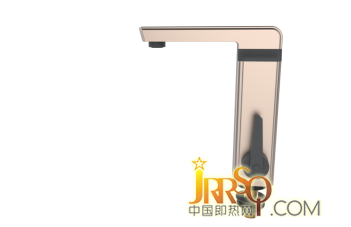類方形平出水：     打破傳統(tǒng)方形，四邊切槽延至頂面切線，拉伸至前端與家族盾牌特征完美接洽。