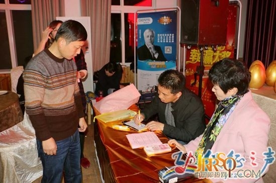 德恩特?zé)崴髋e行儀征區(qū)域經(jīng)銷商峰會(huì)