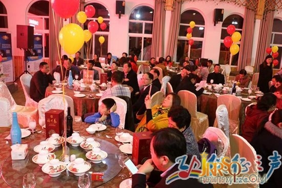 德恩特?zé)崴髋e行儀征區(qū)域經(jīng)銷商峰會(huì)