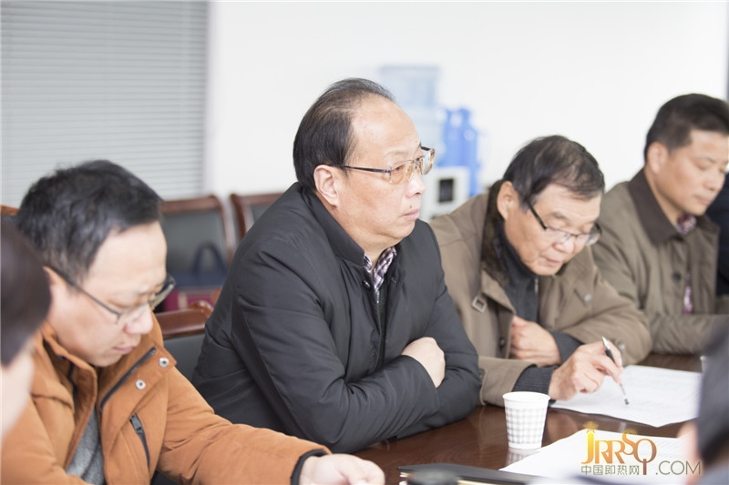 長(zhǎng)興縣即熱式電熱水器行業(yè)協(xié)會(huì)二屆三次全體會(huì)員會(huì)議工作報(bào)告 