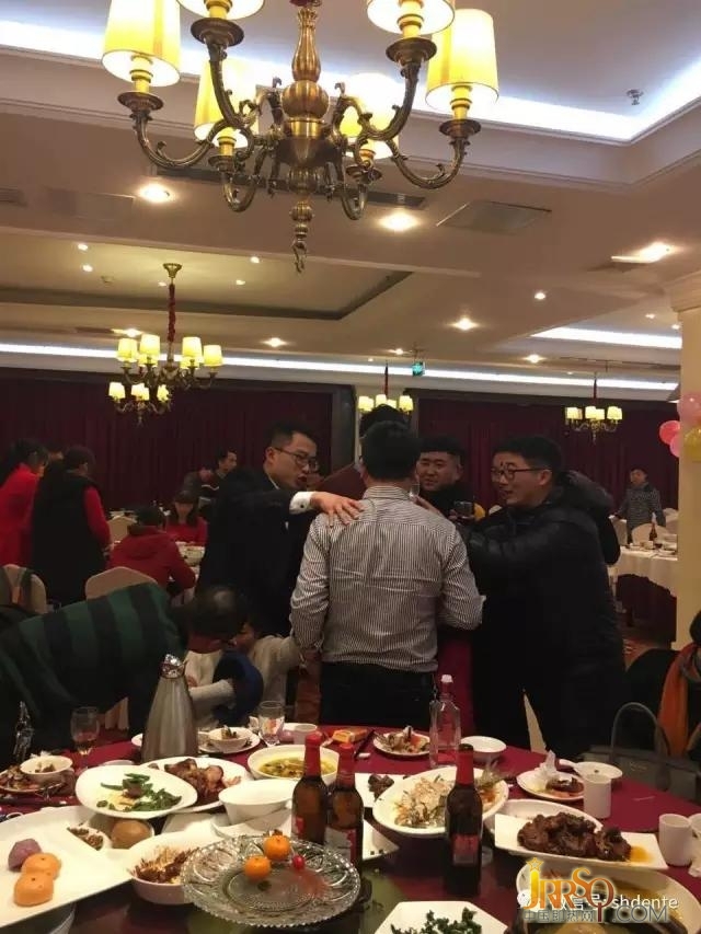 德恩特“2017擼起袖子加油干”年會隆重召開！