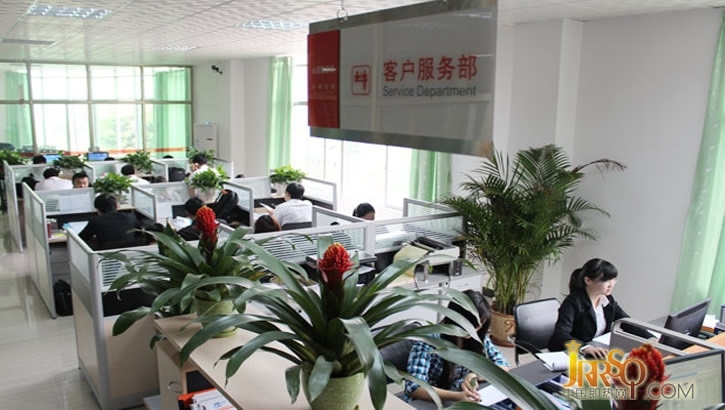廣州市哈博電器有限公司是一家實力雄厚、規(guī)模宏大的專業(yè)家用電器生產(chǎn)企業(yè)，致力于快熱式電熱水器、速熱式電熱水器、三相電電熱水器