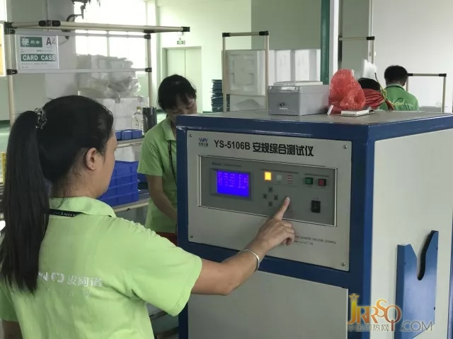 一起走進皮阿諾熱水器實驗中心，見證高品質(zhì)熱水器是如何煉成的